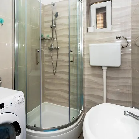 With Wifi - 15960 Apartment Split